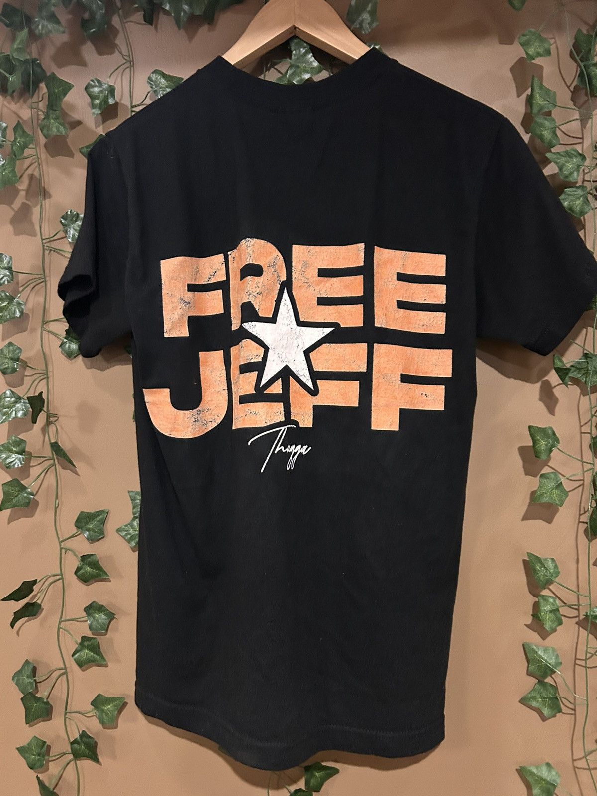 Rap Tees FREE THUG Young Thug Rap Tee T-Shirt Size US S / EU 44-46 / 1 - 2 Thumbnail