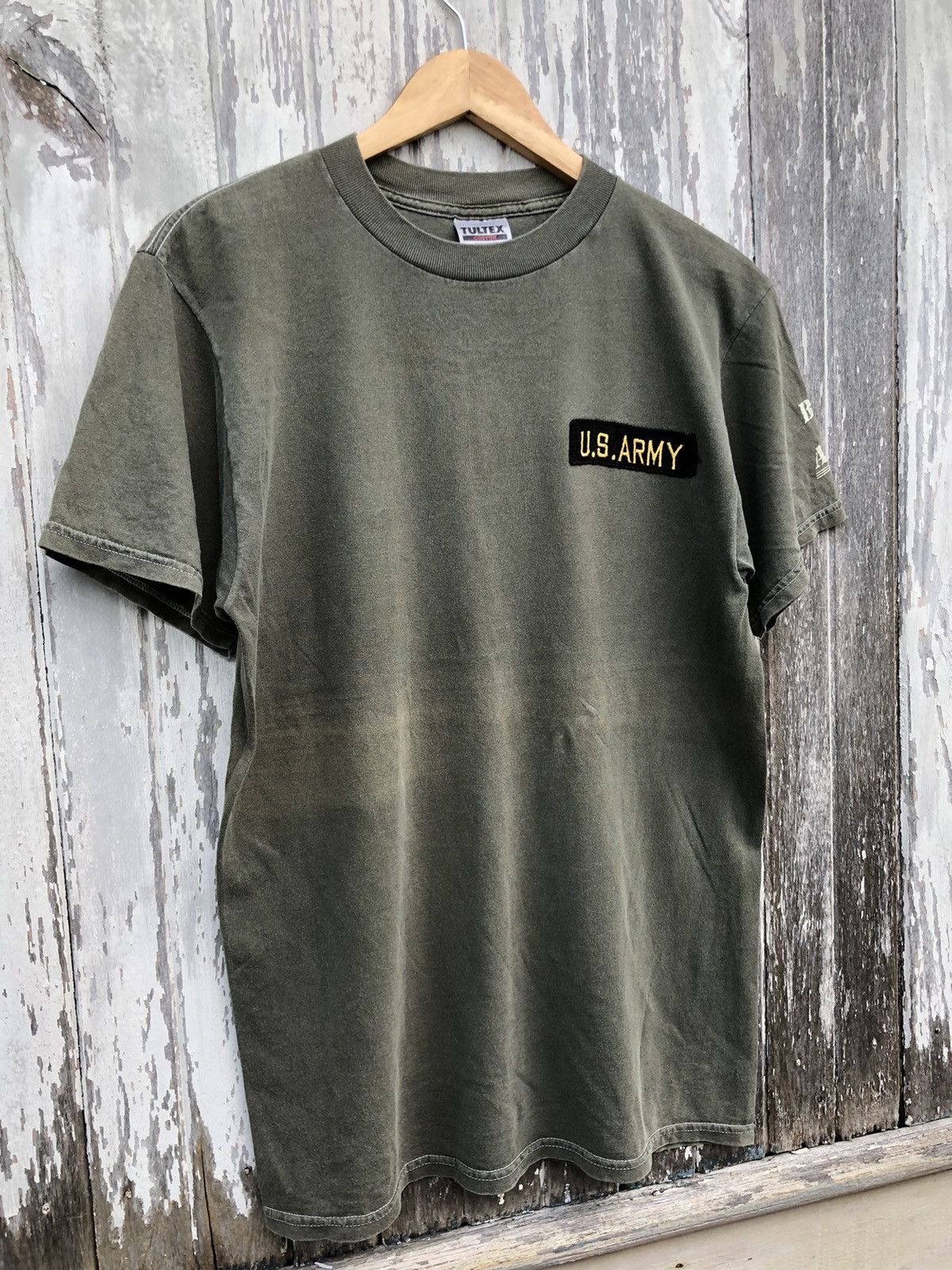 Vintage Vintage 90s Sunfaded Tultex US Army Tshirts Size US M / EU 48-50 / 2 - 4 Thumbnail