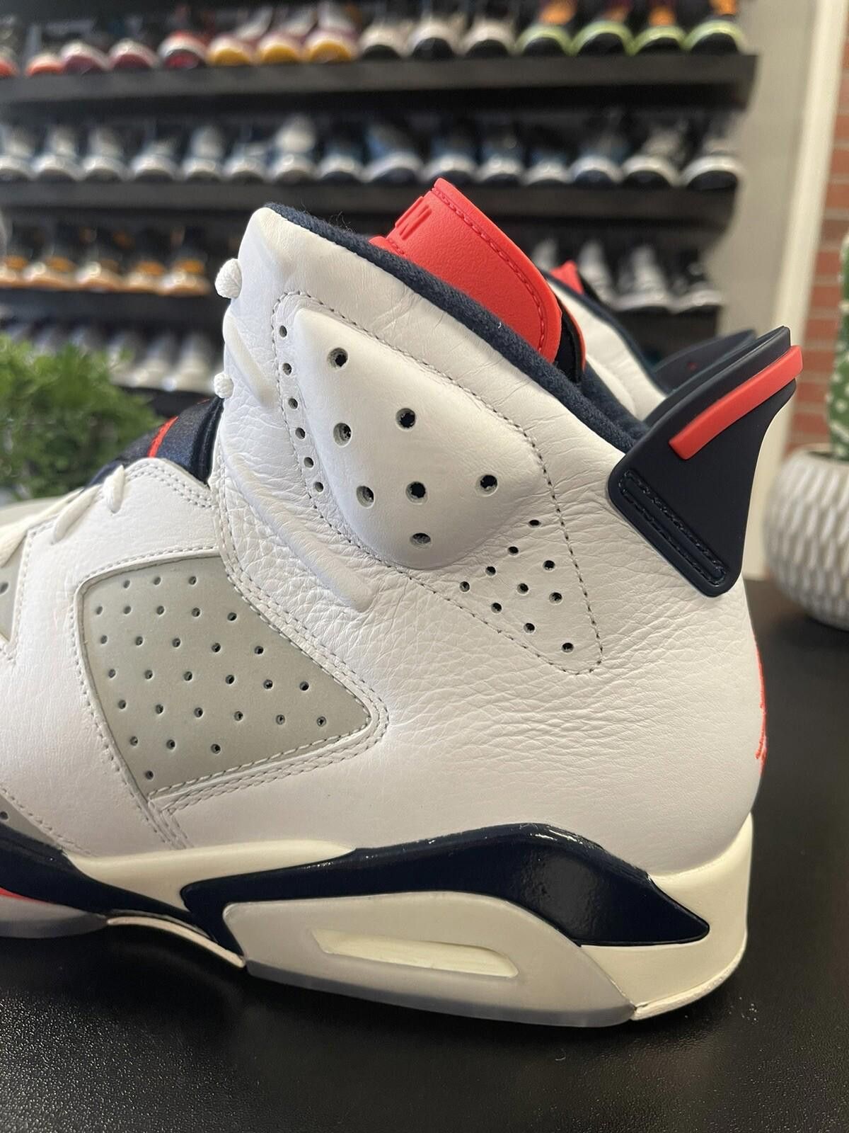 Jordan Brand Size 11.5 - Air Jordan 6 Retro “Tinker” Infrared 384664-104 Size US 11.5 / EU 44-45 - 5 Thumbnail