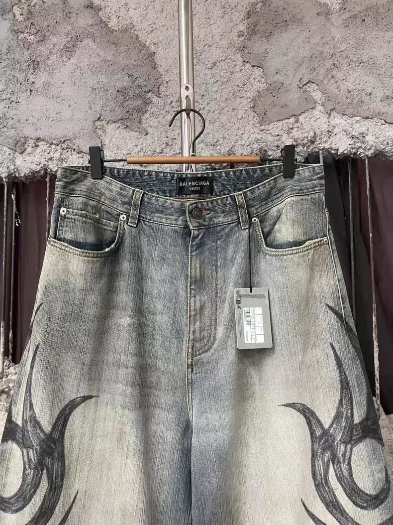 Balenciaga Balenciaga Dragon Pattern Denim Pants-2505 Size US 26 / EU 42 - 3 Thumbnail