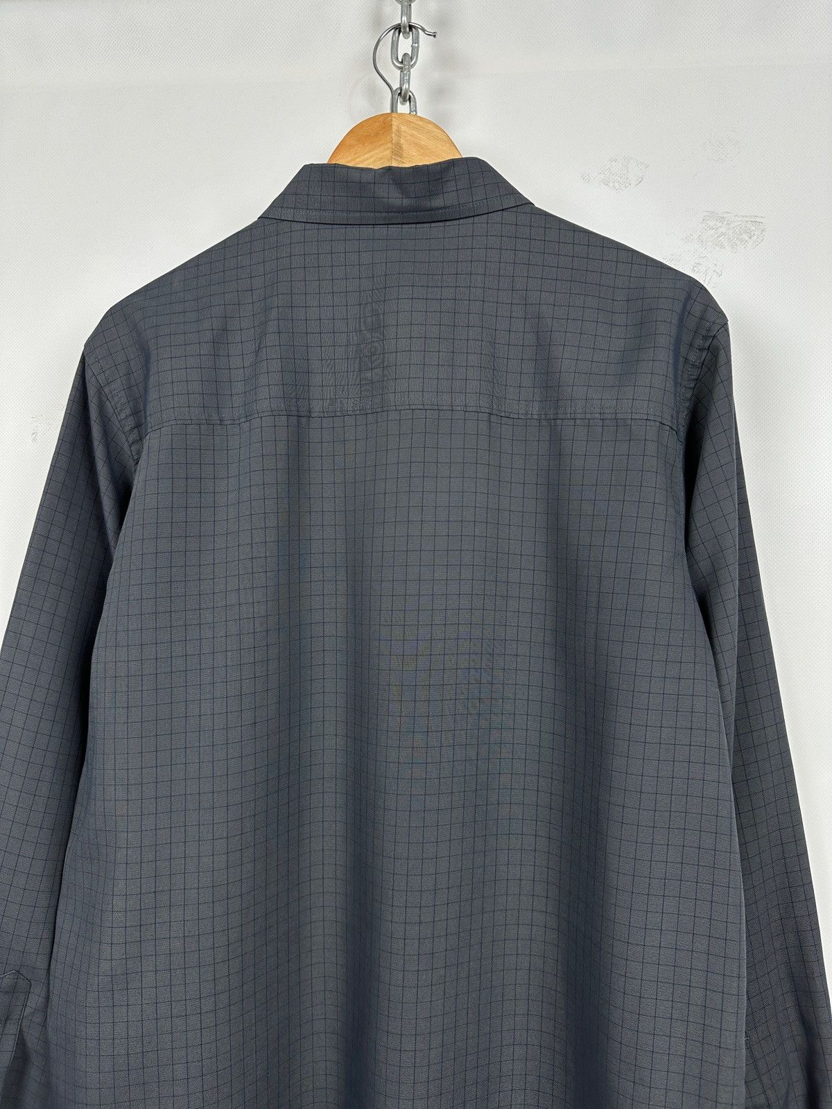 Oakley Vintage Oakley Software Metal Logo Long Sleeve Button Shirt Size US S / EU 44-46 / 1 - 13 Thumbnail