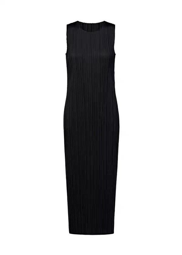 Issey Miyake Issey Miyake size:2 Black pleated dress Size XS / US 0-2 / IT 36-38 - 1 Thumbnail