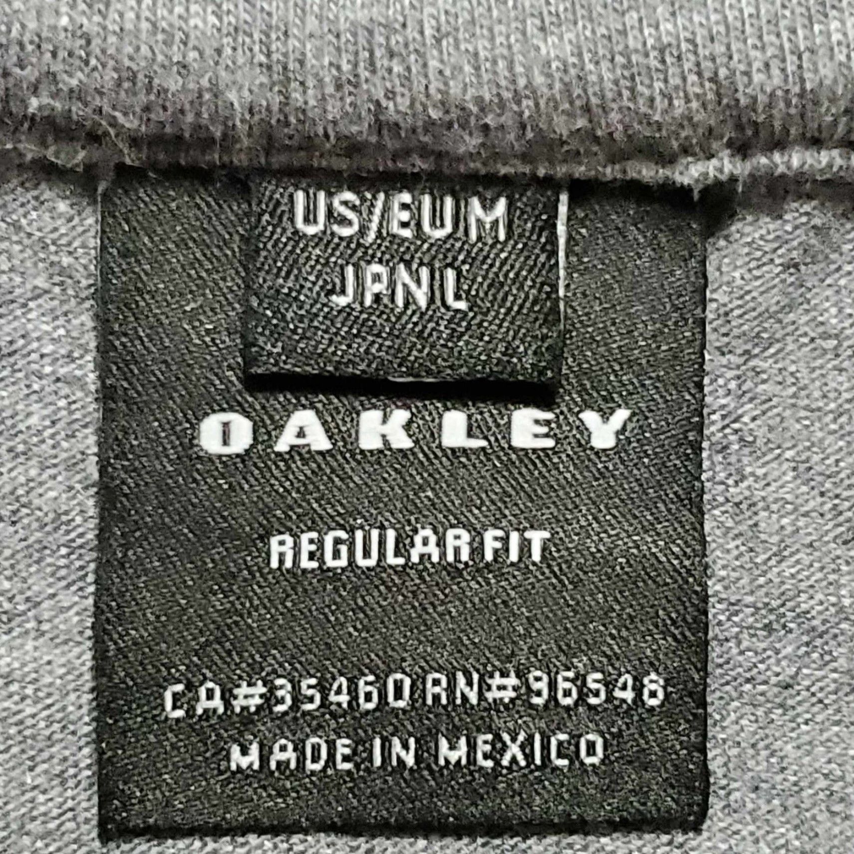 Oakley VINTAGE Oakley Mens M T Shirt Heathered Grey Beach Oversized Short Sleeve Running Jogging Beach Mens Size US M / EU 48-50 / 2 - 2 Thumbnail