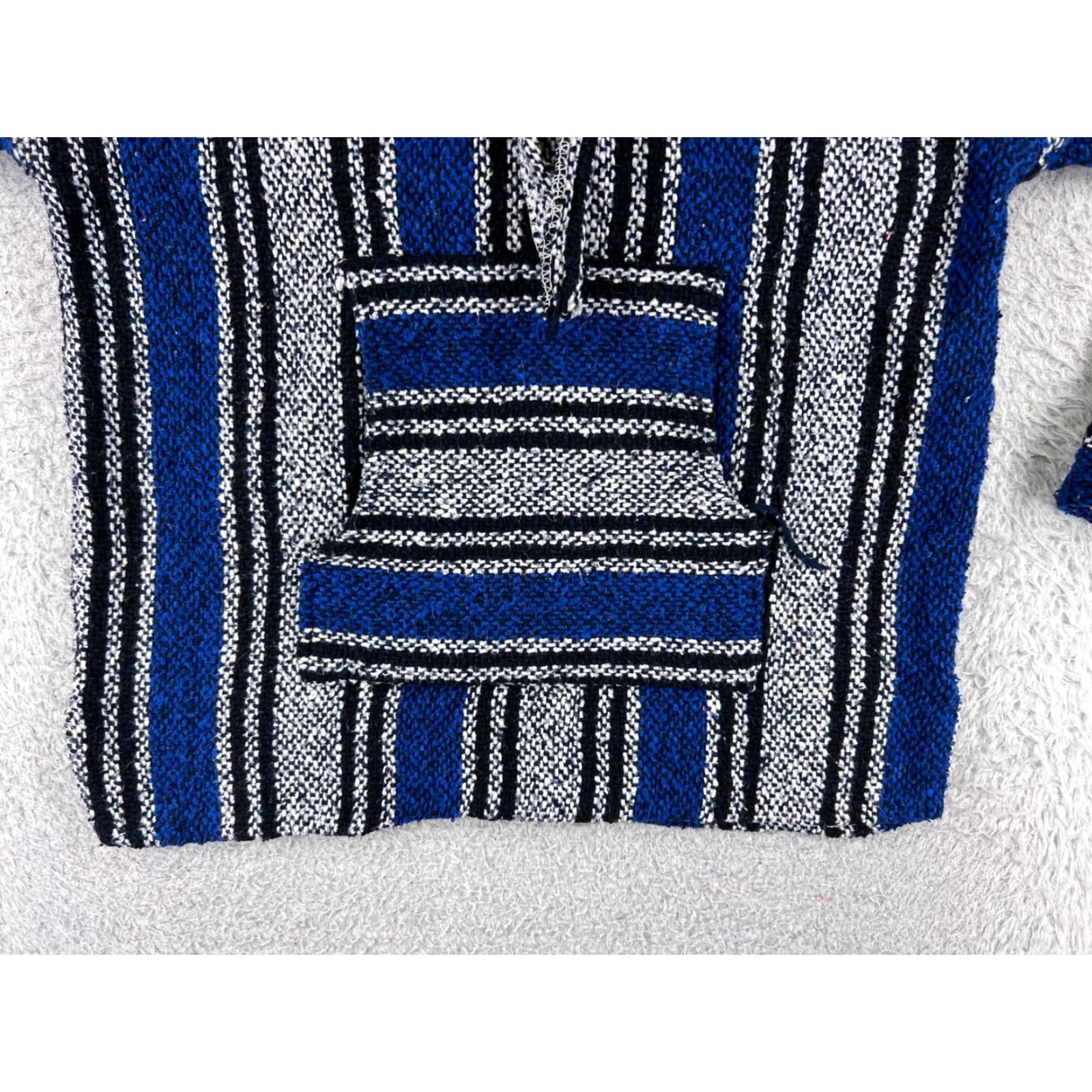 Vintage Baja Hoodie Mens Small Blue Gray Acrylic Blend Drug Rug Mexico Neuvo Poncho Hoodie Shirt Blues 90s Theme Mens Size US S / EU 44-46 / 1 - 7 Thumbnail