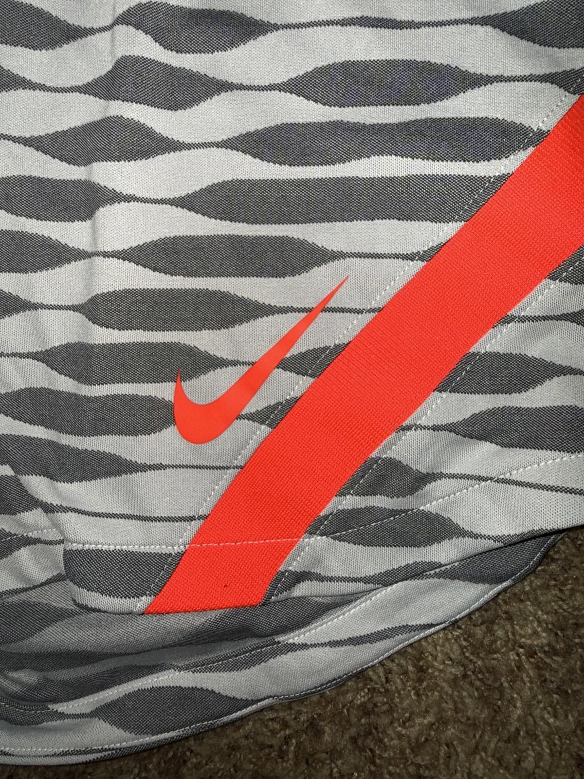 Nike Nike Women’s Dri-FIT Strike Knit Soccer Shorts Sample Size 32" / US 10 / IT 46 - 4 Thumbnail