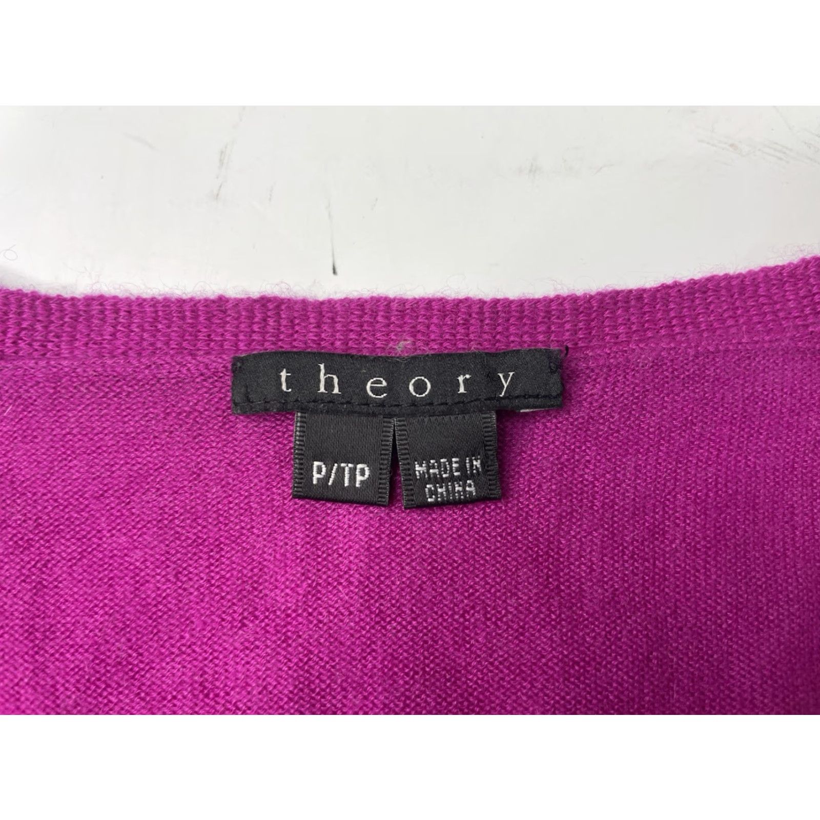 Theory Theory 100% Cashmere Fine Knit Pink Ombre Lightweight Deep V-neck Sweater Cardigan P Petite Women Womens Size S / US 4 / IT 40 - 3 Thumbnail