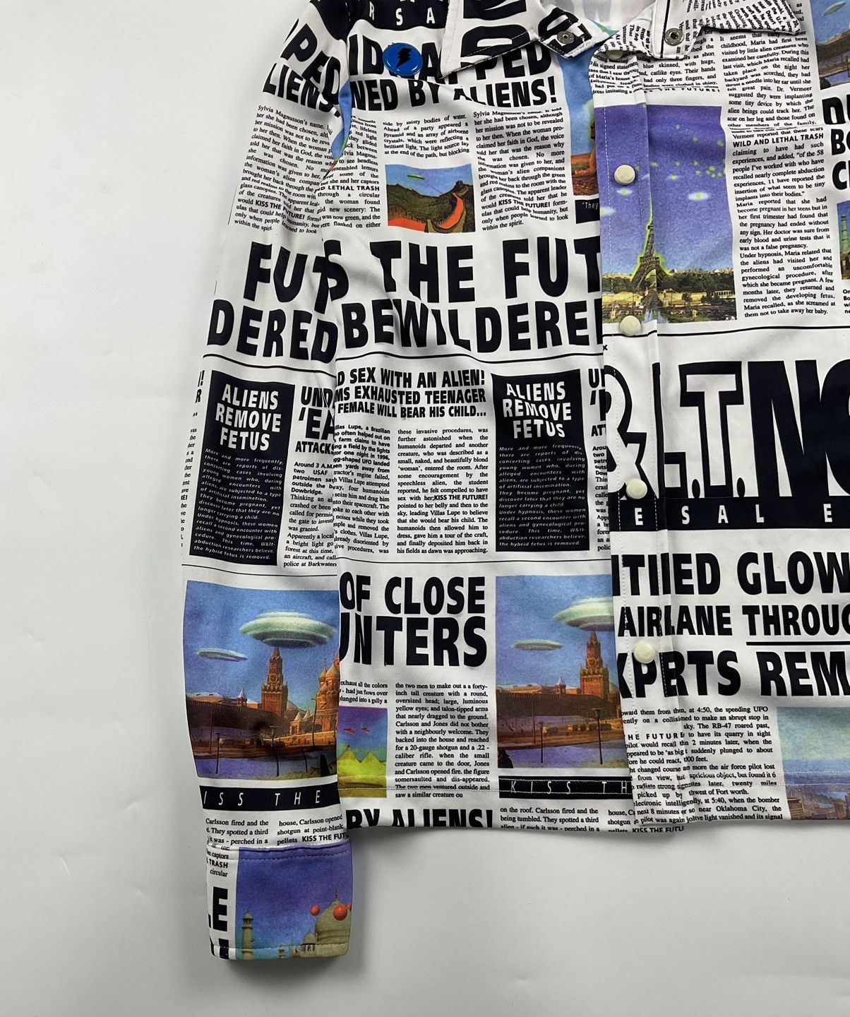 Walter Van Beirendonck Walter Van Beirendonck S/S97 "Alien Newspaper Article" Shirt Size US S / EU 44-46 / 1 - 6 Thumbnail