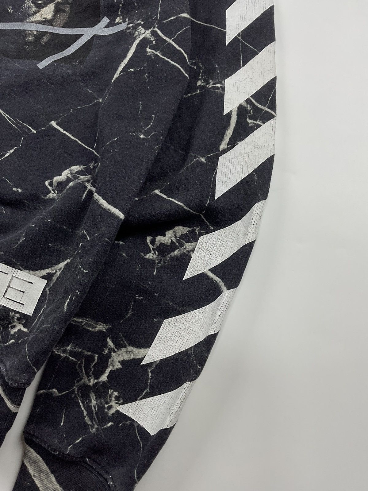 Off White Caravaggio Marble Sweatshirt