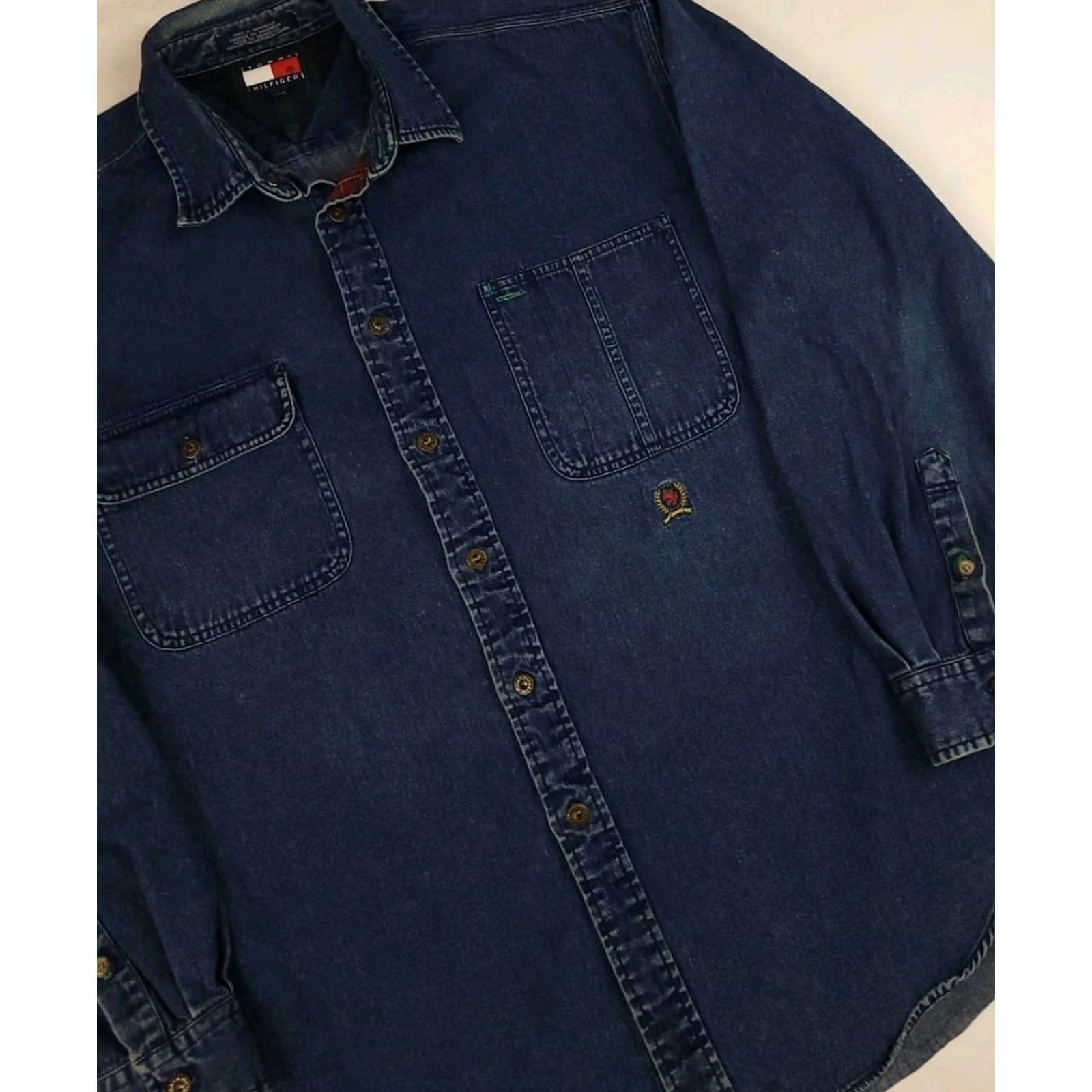 Tommy Hilfiger Vintage Tommy Hilfiger Shirt Denim Jacket Buttons Jeans Dark Wash 90s USA Size US L / EU 52-54 / 3 - 2 Thumbnail