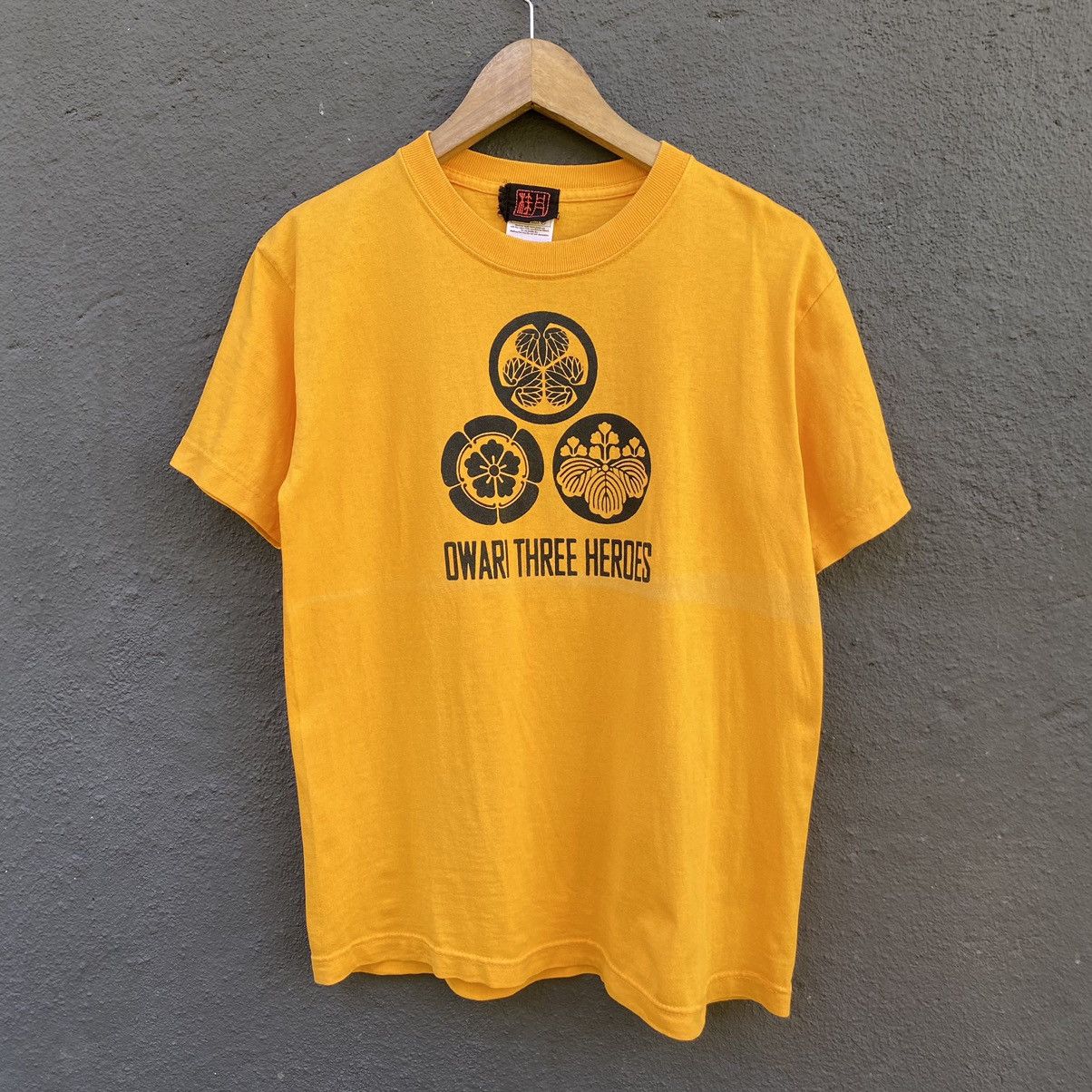 Japanese Brand Vintage Faded Y2K Owari Three Heroes ERD GRUNGE TEE Size US S / EU 44-46 / 1 - 1 Thumbnail