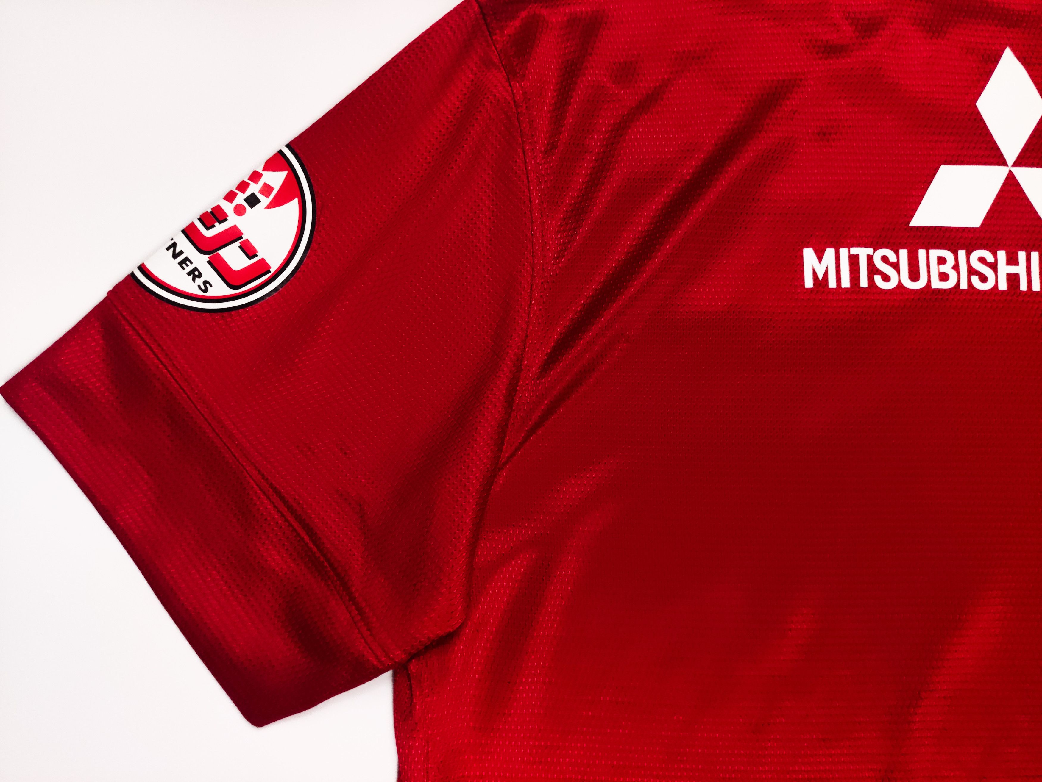 Nike Urawa Red Diamonds 2013 Nike Home Shirt Kit Jersey Japan Size US XL / EU 56 / 4 - 19 Thumbnail
