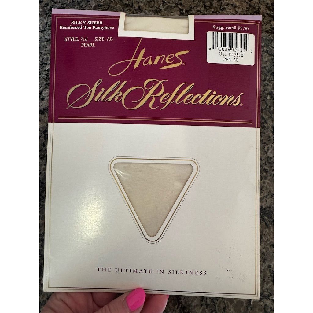 Hanes Hanes Silk Reflections Women's Sheer Control Top Pantyhose Size ONE SIZE - 1 Thumbnail