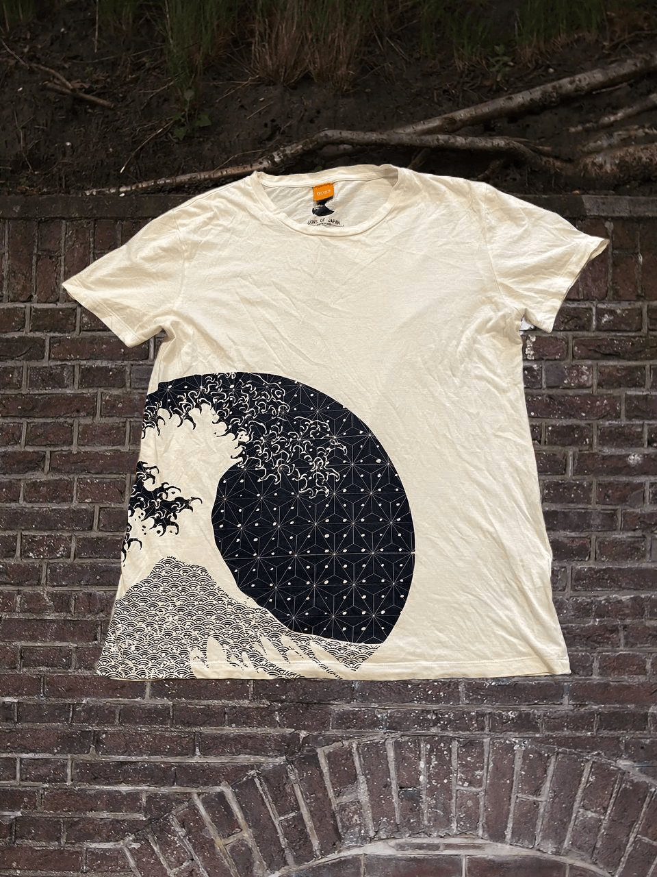 Hugo Boss Y2K T-shirt Hugo Boss big print white Vintage Size US L / EU 52-54 / 3 - 1 Thumbnail