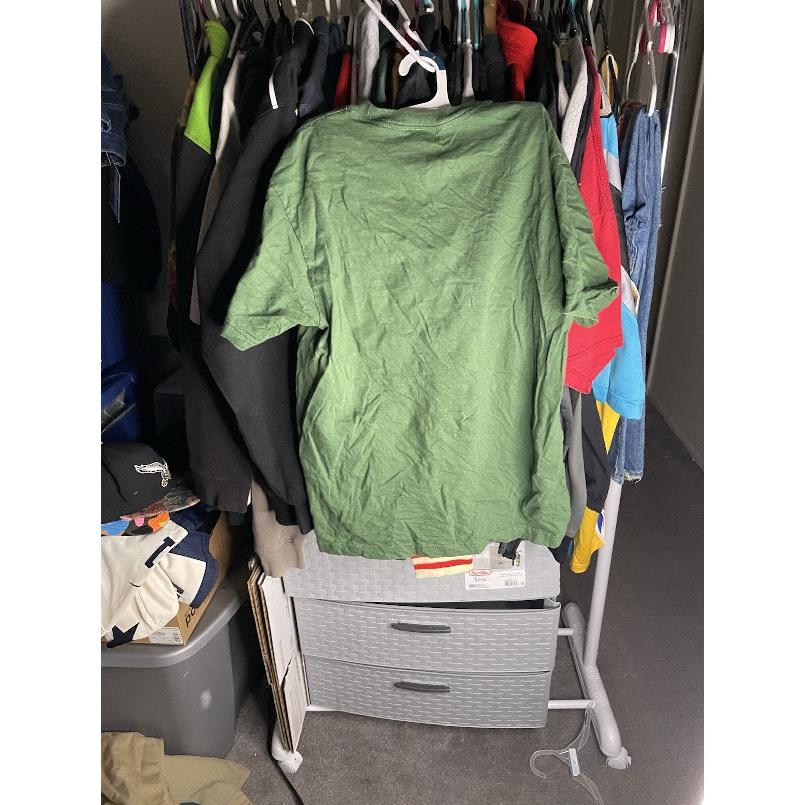 Undefeated Size Medium- VTG 2000s Undefeated Green White Logo T-Shirt Size US M / EU 48-50 / 2 - 2 Thumbnail
