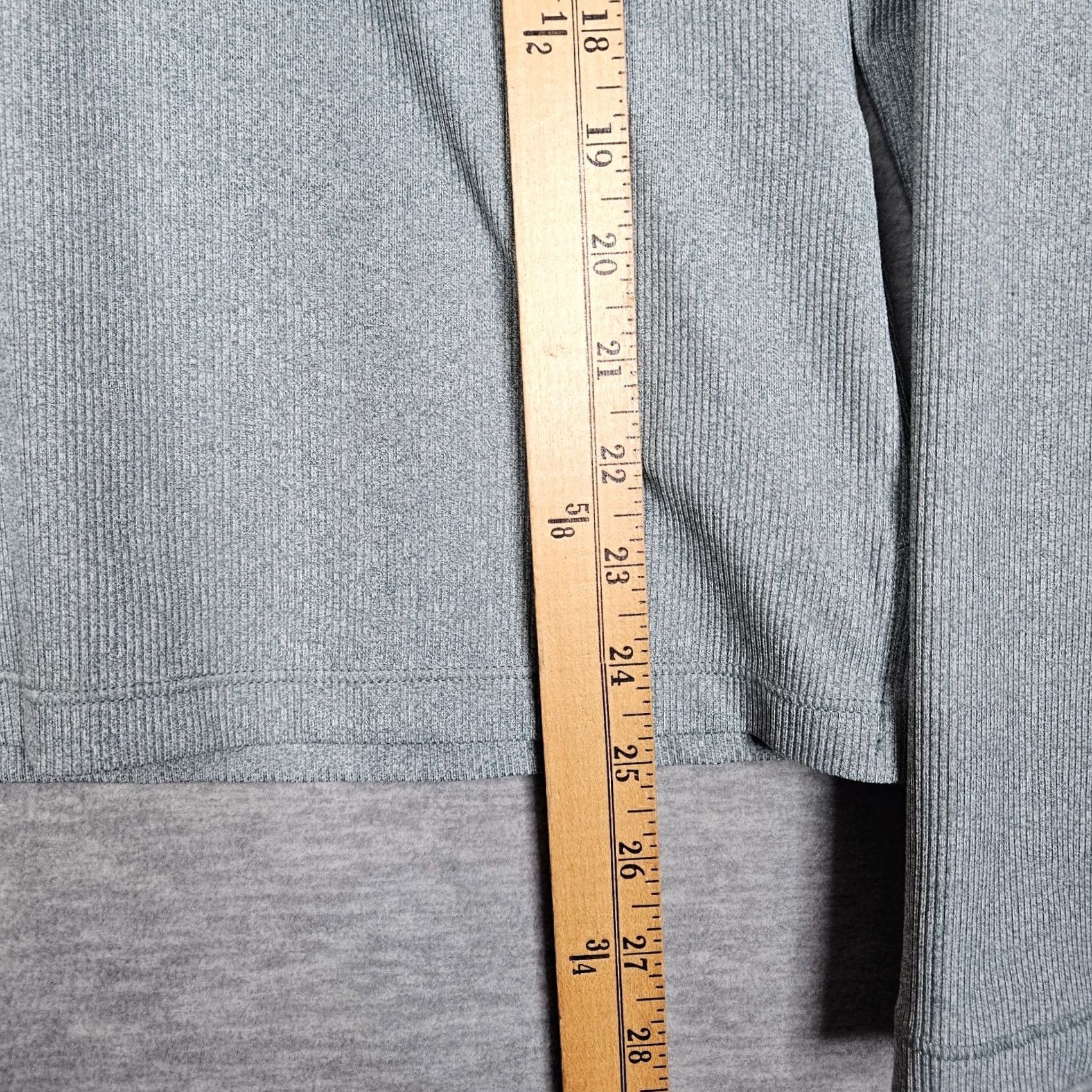 Athleta Athleta Uptempo Henley Top Women's Size S Green Blouse Long Sleeve Casual Regular Fit Size S / US 4 / IT 40 - 7 Thumbnail