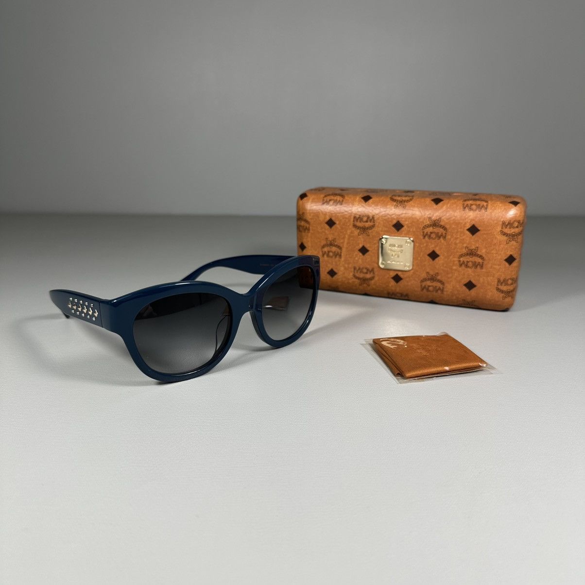 MCM MCM mcm606sa 424 56_20 140 Cat Eye Blue Sunglasses Size ONE SIZE - 2 Thumbnail