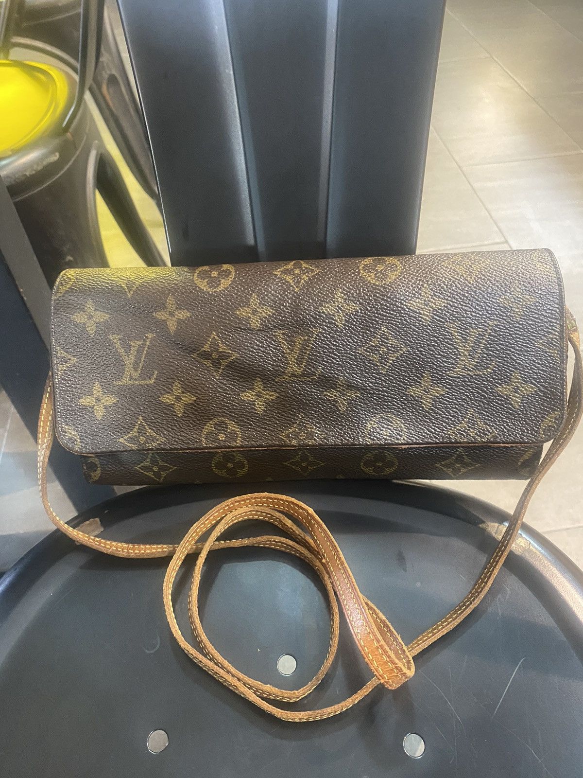 Louis Vuitton Authentic Vintage Louis Vuitton Monogram Pochette PM Size ONE SIZE - 17 Thumbnail