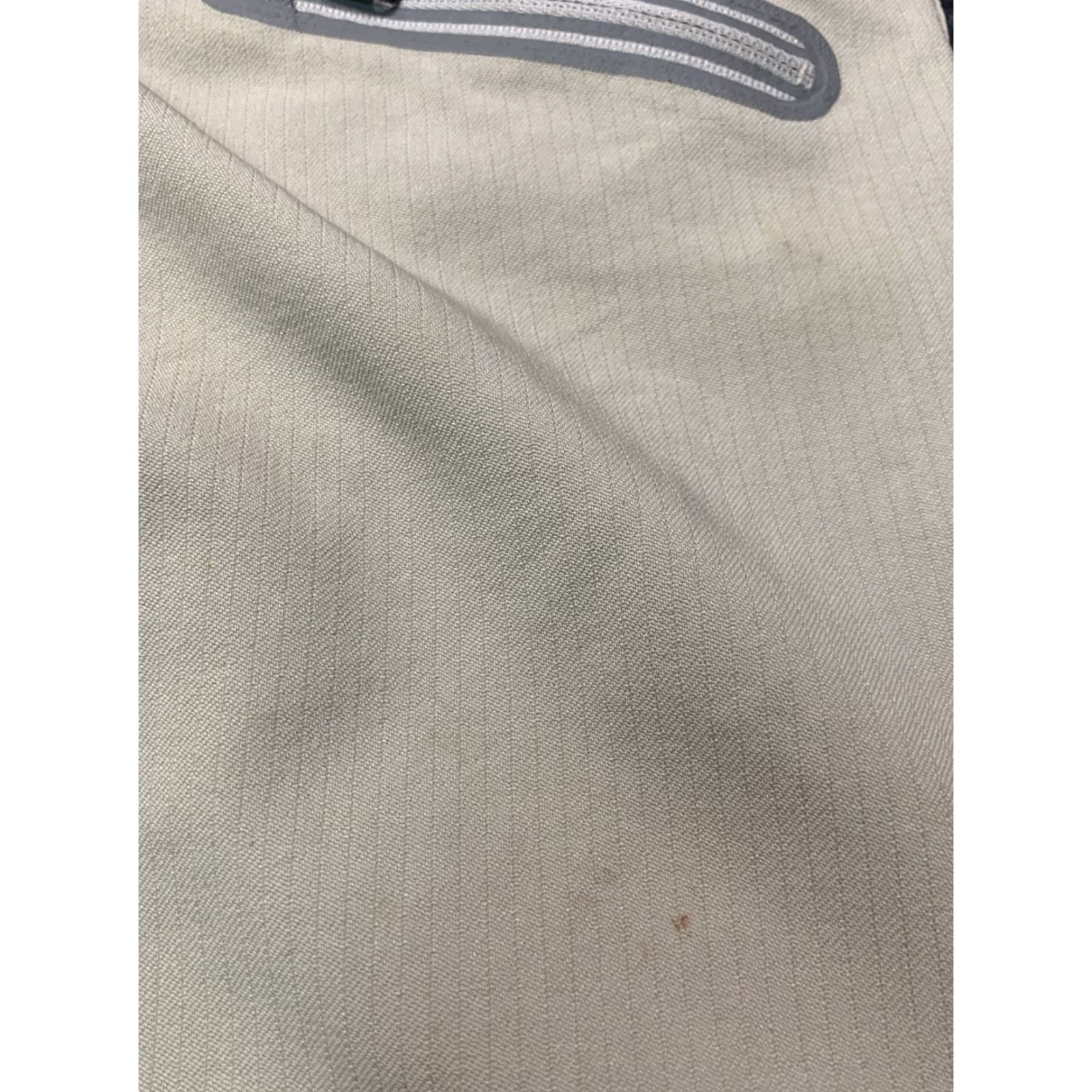 Lululemon VINTAGE Lululemon Men Shorts Bermuda Casual Active 34 Beige Microfiber Stretch Pockets Summer Size US 34 / EU 50 - 3 Thumbnail