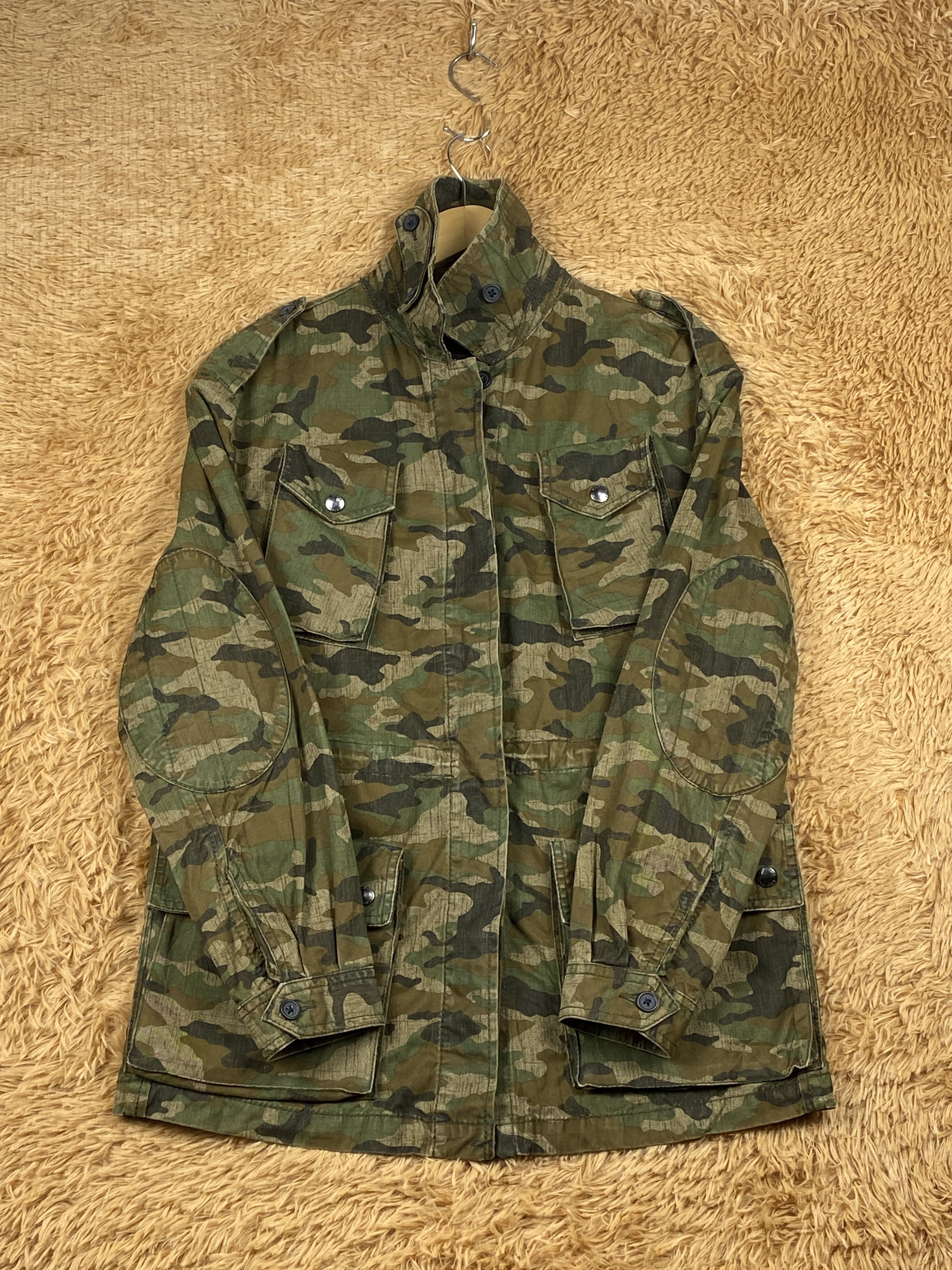 Banana Republic Vintage Banana Republic Camouflage Jacket J1713 Size US S / EU 44-46 / 1 - 4 Thumbnail