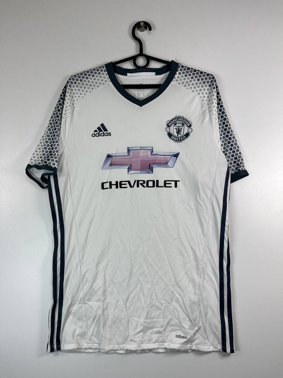 Adidas MANCHESTER UNITED 2016 2017 ADIDAS AI6662 FOOTBALL Size L Size US L / EU 52-54 / 3 - 1 Thumbnail
