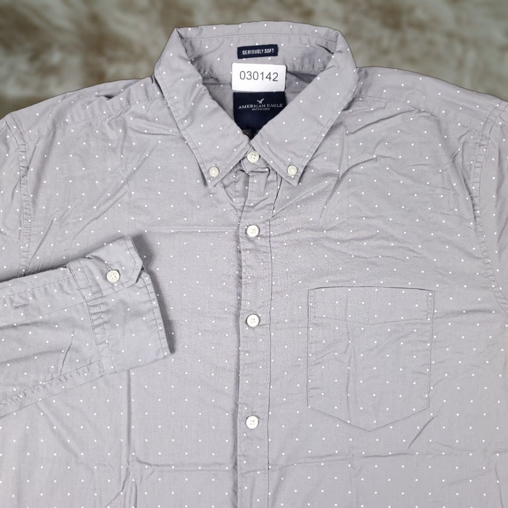 American Eagle Outfitters American Eagle Outfitters Shirt Adult Large Gray Polka Dot Long Sleeve Button-Up Mens Size US L / EU 52-54 / 3 - 1 Thumbnail