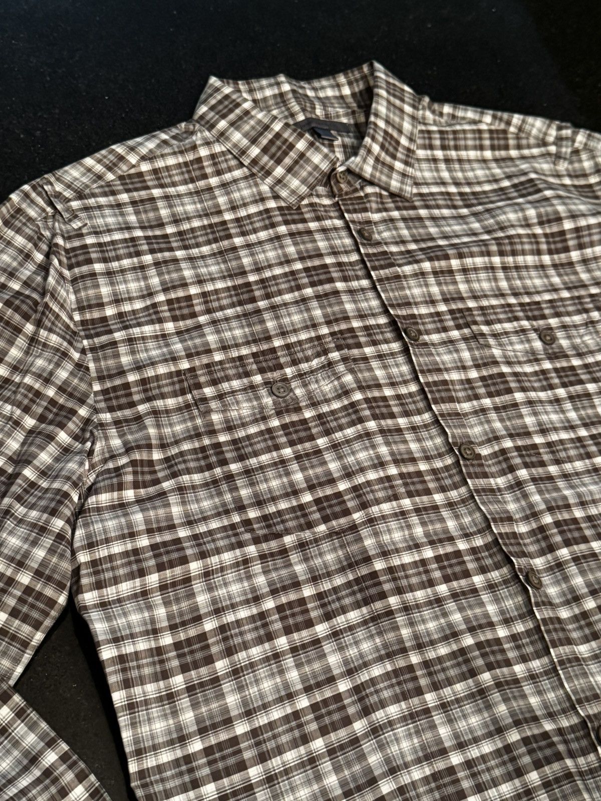 John Varvatos John Varvatos Plaid Button up Shirt Size US M / EU 48-50 / 2 - 5 Thumbnail