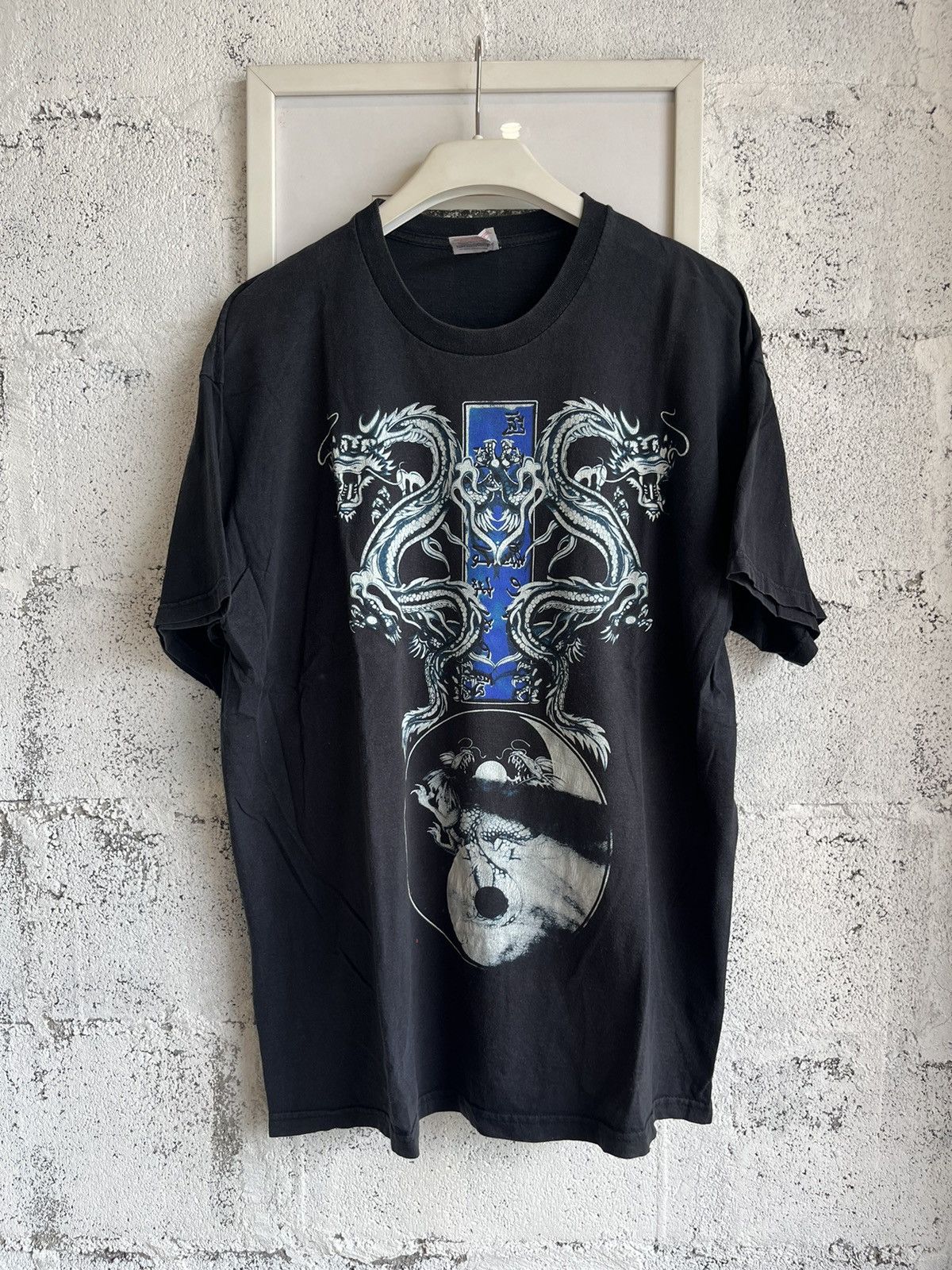 Vintage Vintage YIN YANG Dragons Art design Tshirt Size US XL / EU 56 / 4 - 2 Thumbnail