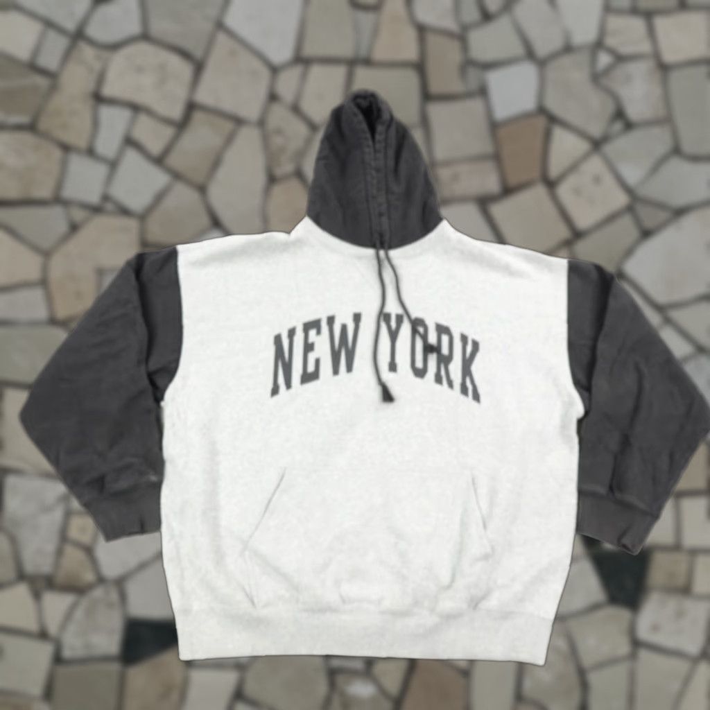 Brandy Melville Brandy Melville Hoodie Womens Oversized New York Pullover Sweatshirt Sweater Size ONE SIZE - 1 Thumbnail
