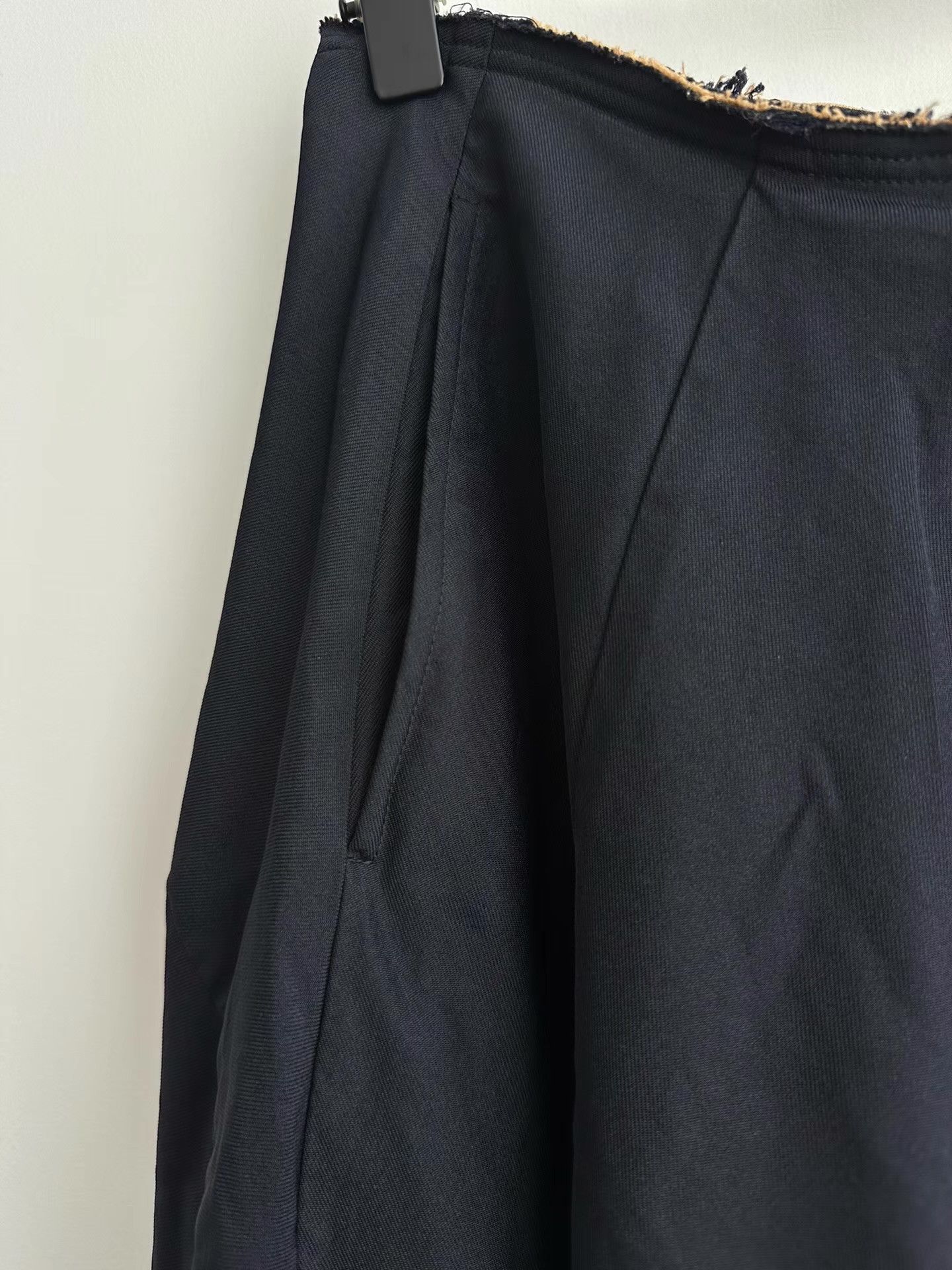 Comme des Garcons Comme des Garçons CDG Main Line Irregular Midi Skirt Ｑ24 Size 34" / US 12 / IT 48 - 3 Thumbnail