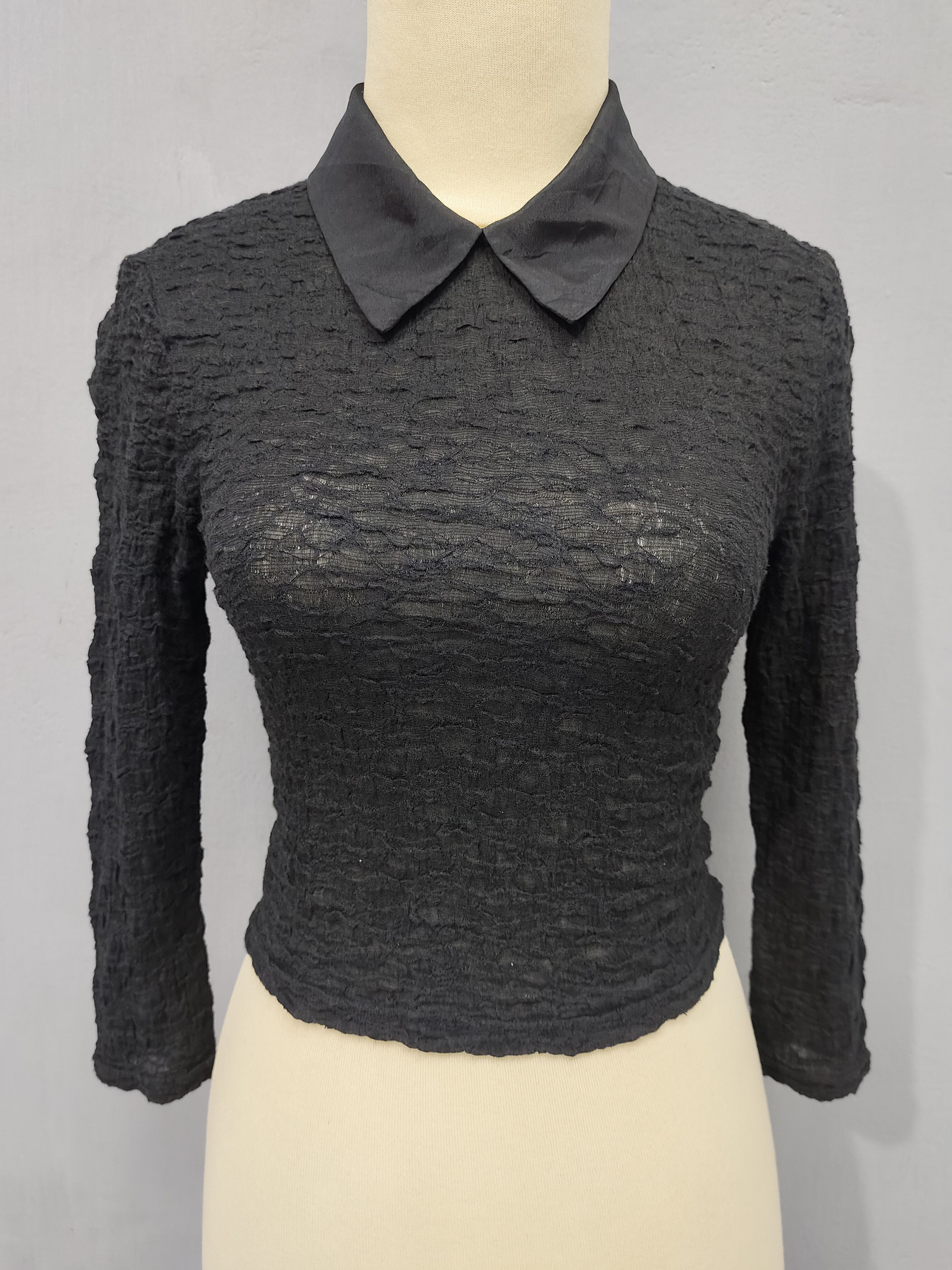 Japanese Brand Snidel🇯🇵 Gothic Cropped Textured Lace Peter Pan Collar Top Size S / US 4 / IT 40 - 2 Thumbnail