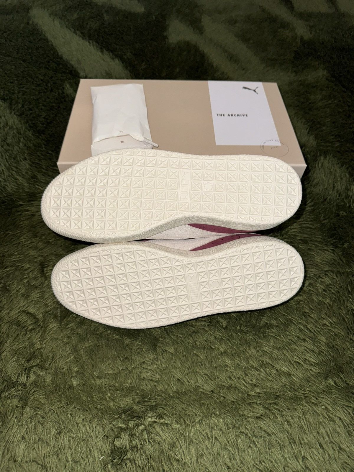 Puma [US 9] Puma Clyde OG Archive Purple Dark Jasper Ivory Size US 9.5 / EU 42-43 - 7 Thumbnail