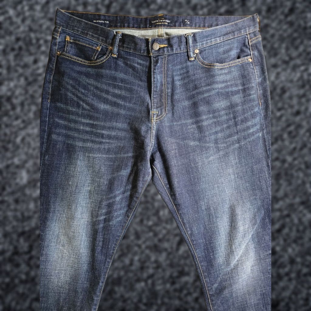 Lucky Brand Lucky Brand Signature Denim Jeans 410 Athletic Slim Dark Wash Men 40x30 Denim Jeans Slim Straight Logo USA 410 Athletic Slim Dark Wash Mens 40x30 Size US 40 / EU 56 - 1 Thumbnail