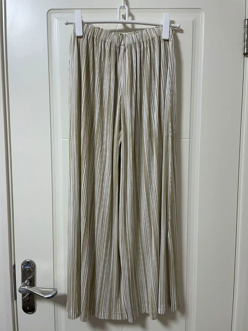 Issey Miyake Issey Miyake size:1 Beige striped pants Size 42" / US 20 - 5 Thumbnail