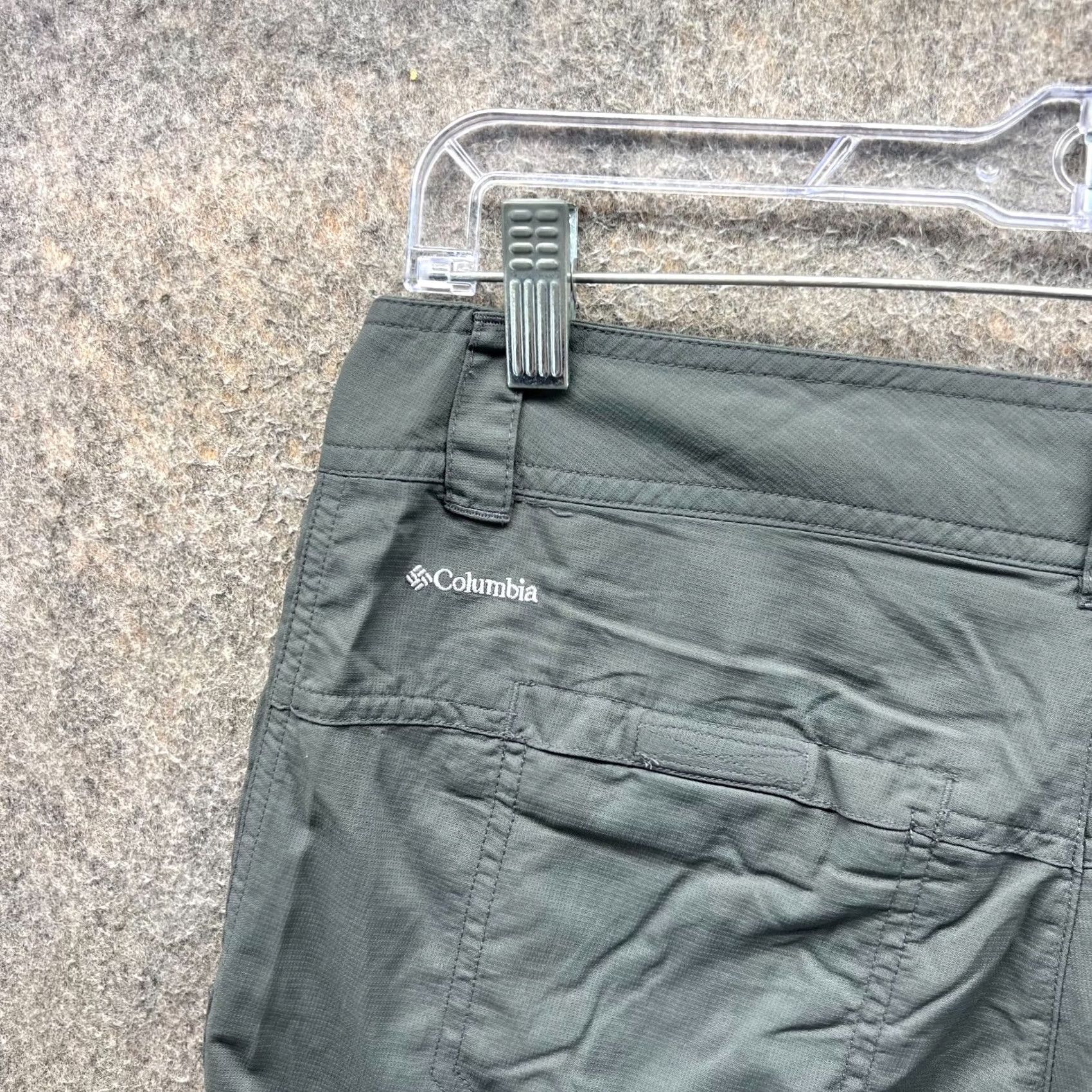 Vintage Columbia Sportswear Shorts Womens 6 Gray Cargo Omni-Shade Hiking Outdoor VTG Size 28" / US 6 / IT 42 - 6 Thumbnail