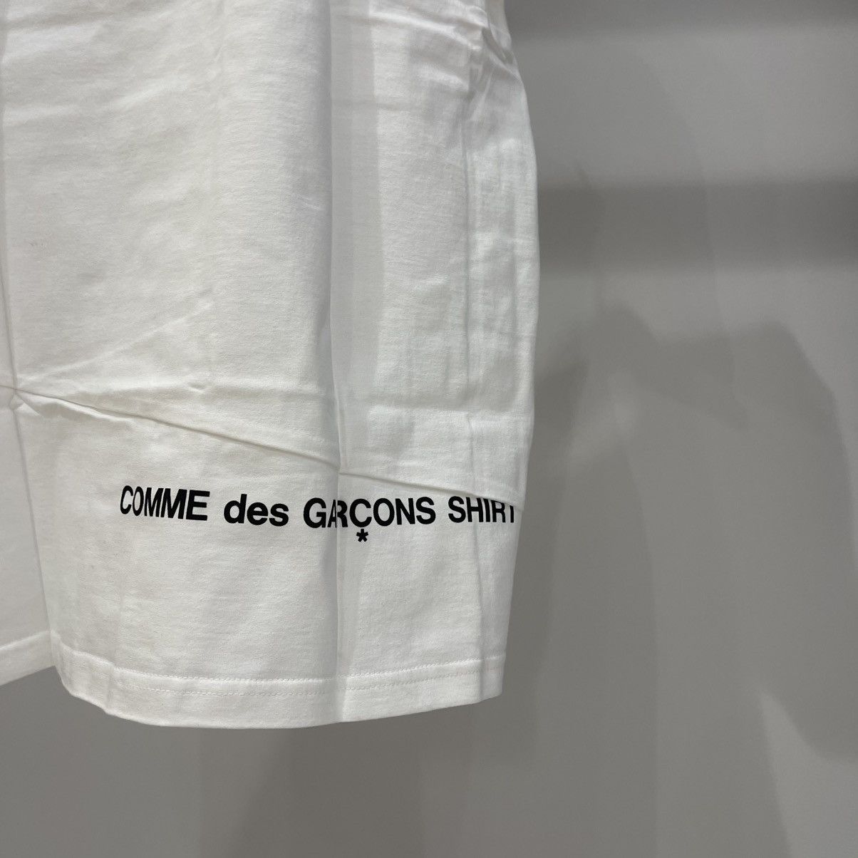 Comme des Garcons × Supreme Supreme Comme des Garcons SHIRT Split Box Logo Tee White Size US L / EU 52-54 / 3 - 4 Thumbnail