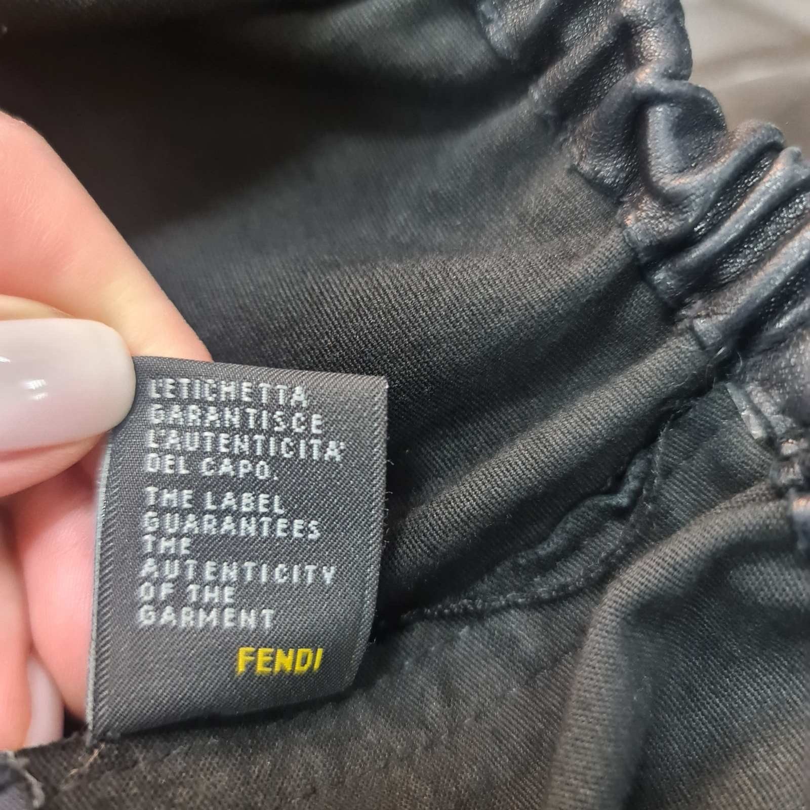 Fendi Fendi Black Leather Zip Trimmed Shorts Sz.44 Size 30" / US 8 / IT 44 - 5 Thumbnail