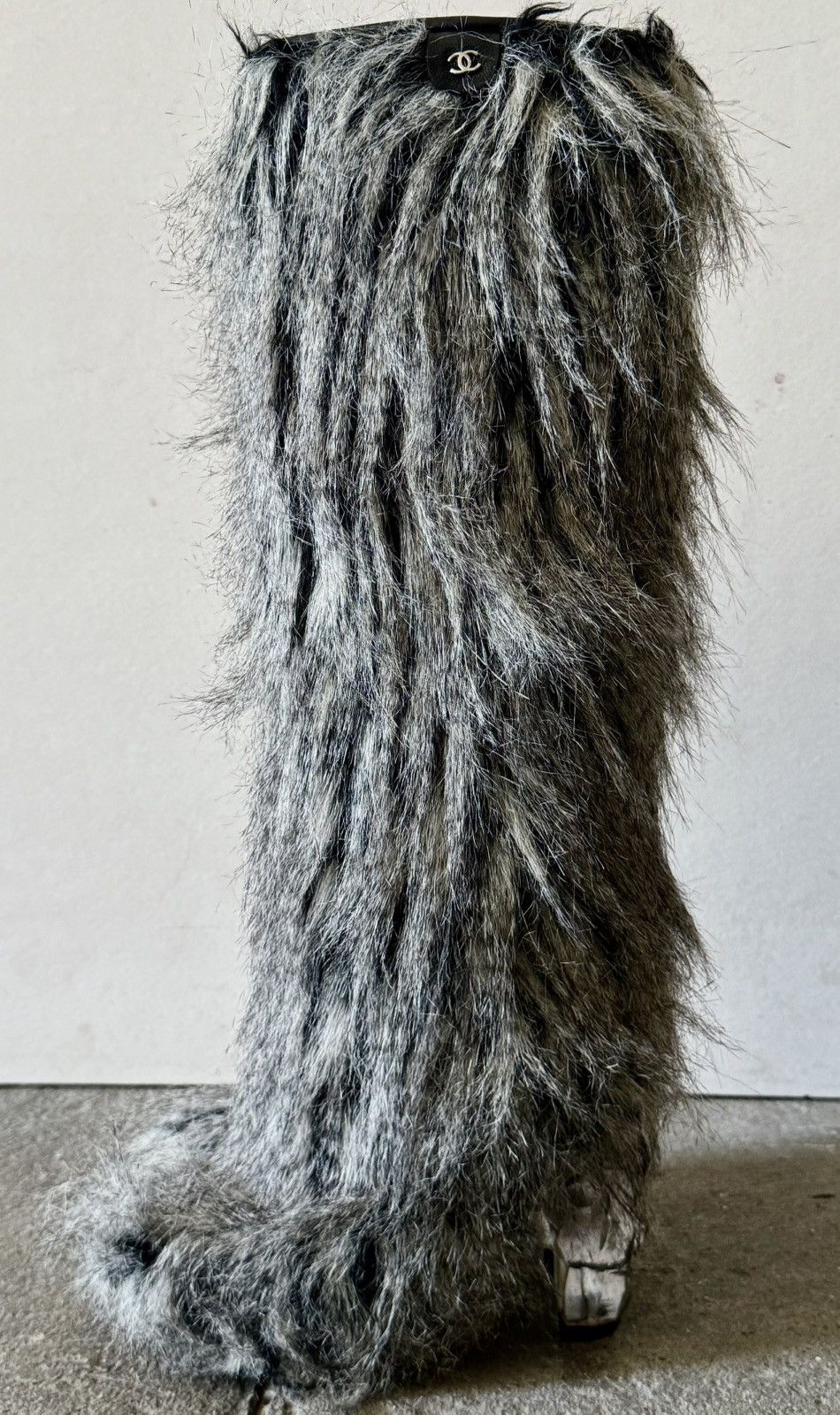 Chanel Chanel - FW2010 - Faux Fur Fantasy -Yeti Boots -Icicle Heels Size US 7 / IT 37 - 6 Thumbnail