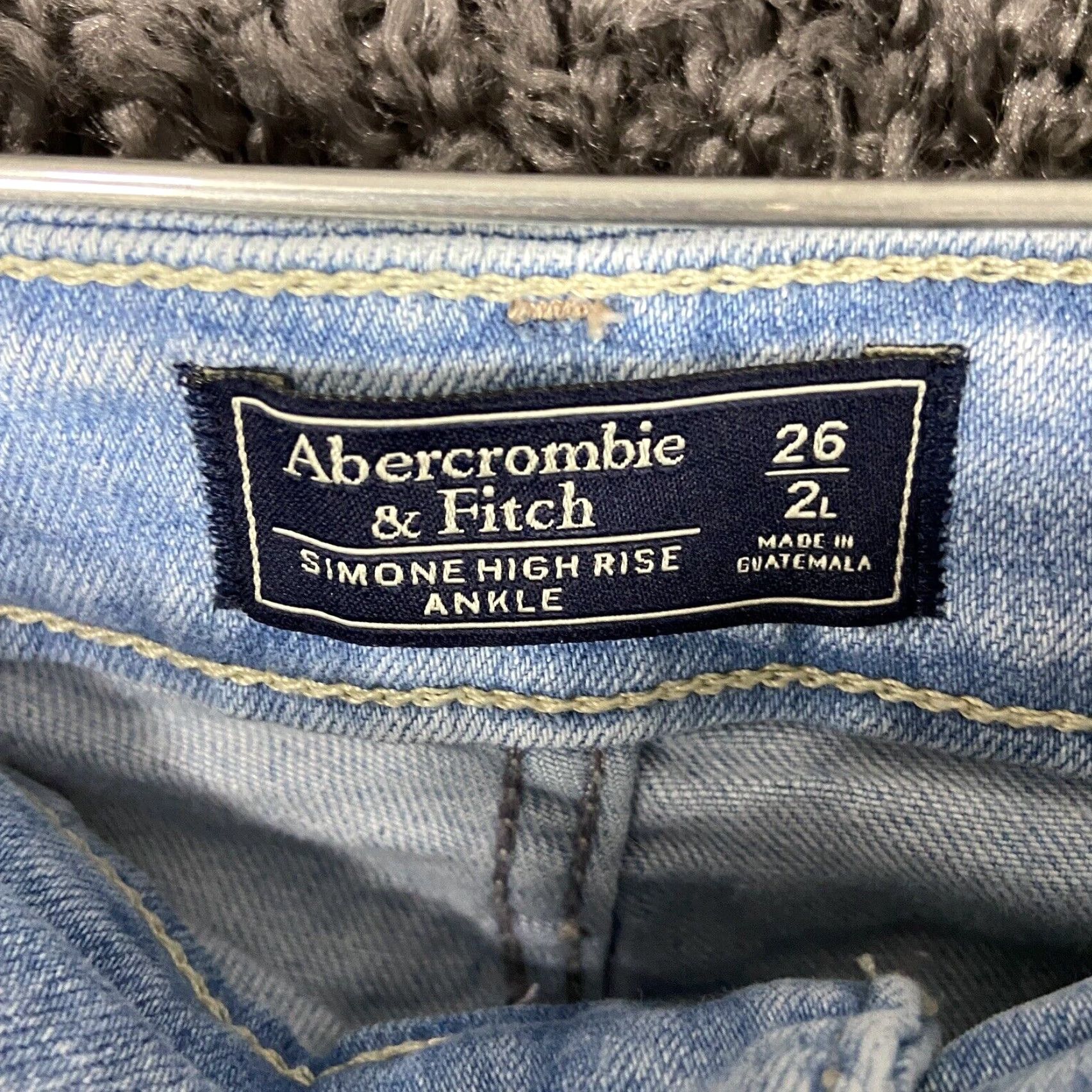 Abercrombie & Fitch Abercrombie & Fitch Simone Jeans Women 6 Blue High Rise Ankle Distressed Size 28" / US 6 / IT 42 - 6 Thumbnail