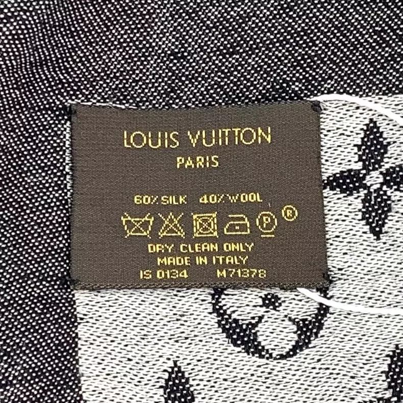 Louis Vuitton Louis Vuitton Grey logo presbyopic full print mulberry sil Size ONE SIZE - 8 Thumbnail