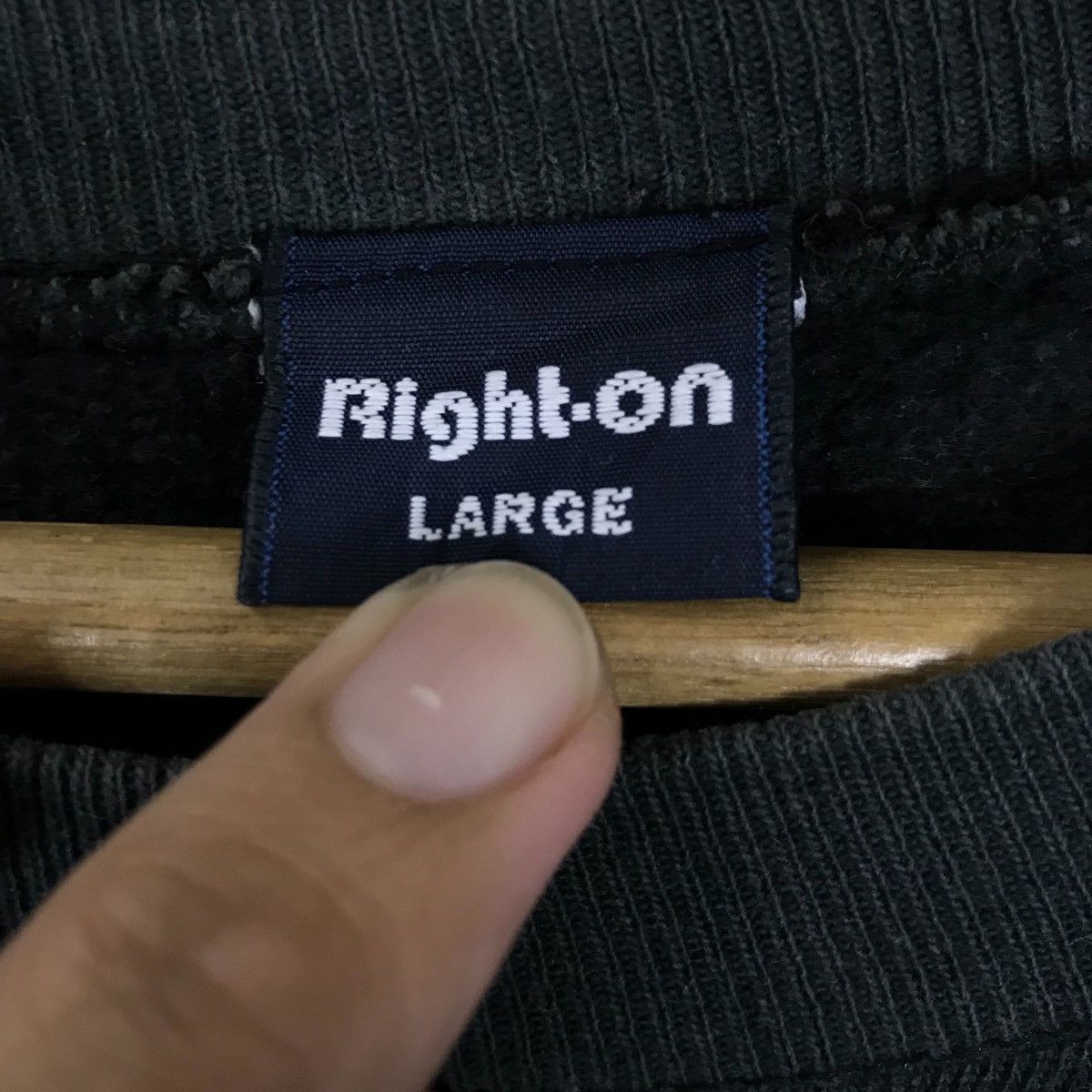 Vintage Vintage Right-On NoWayOut Pullover Jumper Sweatshirt Size US L / EU 52-54 / 3 - 5 Thumbnail