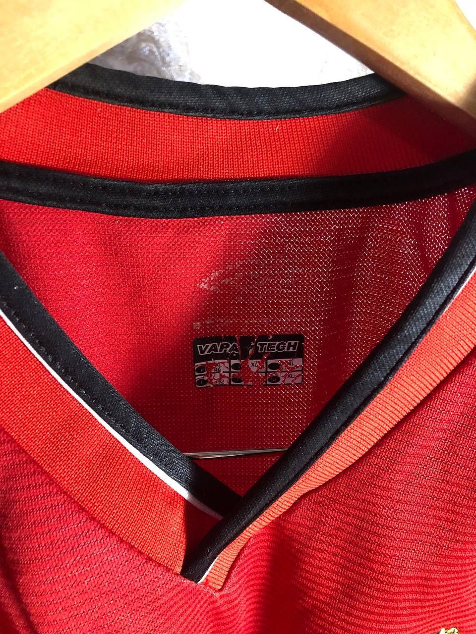 Umbro × Vintage VERY RARE UMBRO FC MANCHESTER UNITED ENGLAND SOCCER JERSEY Size US XL / EU 56 / 4 - 6 Thumbnail