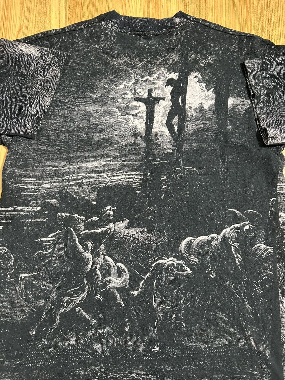 Vintage 90’s The Cruxifiction by Gustav Doré Size US L / EU 52-54 / 3 - 2 Thumbnail