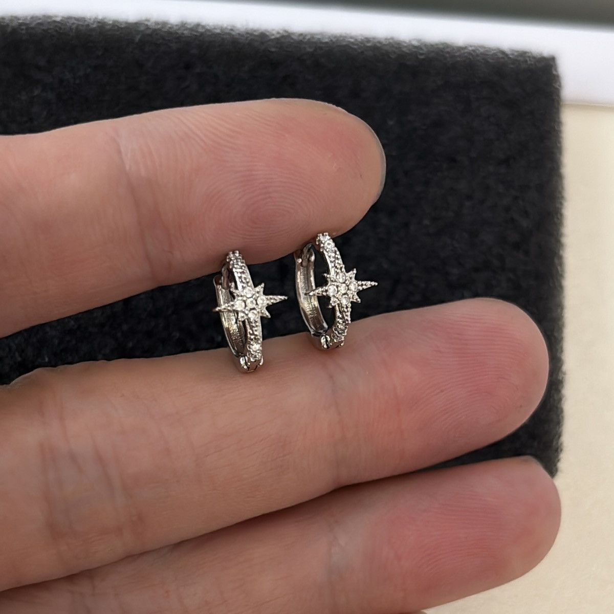Other 13mm Small Star Hoop Earrings for Men Women Size ONE SIZE - 5 Thumbnail