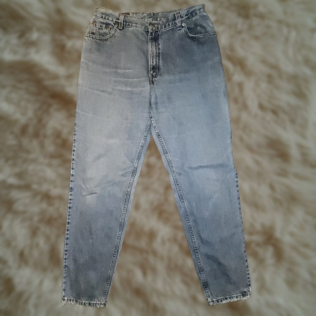 Levi's VINTAGE Levi's 550 Relaxed Fit Tapered Jeans Women's 16 Regular Long 90s Grunge Size 38" / US 16 / IT 52 - 1 Thumbnail
