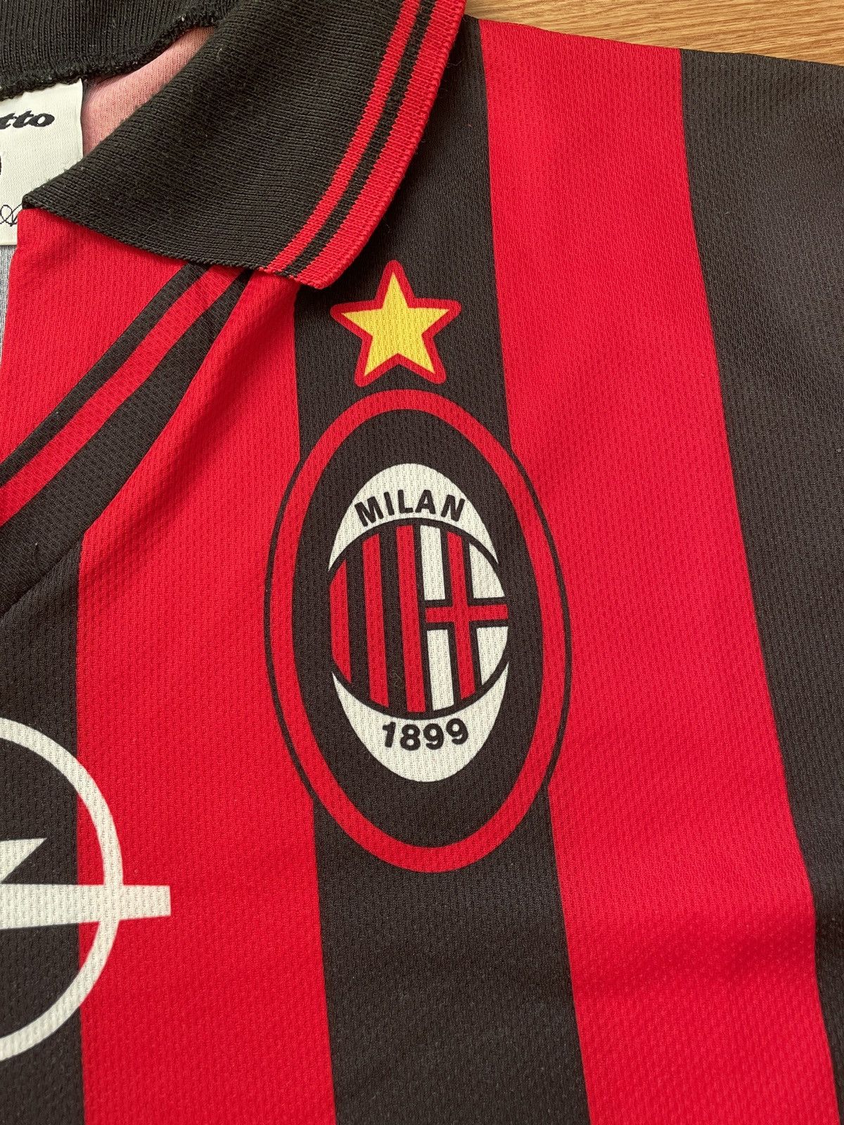 Lotto Sport × Vintage AC Milan 1995-96 Home Lotto Opel jersey t shirt Size US L / EU 52-54 / 3 - 8 Thumbnail