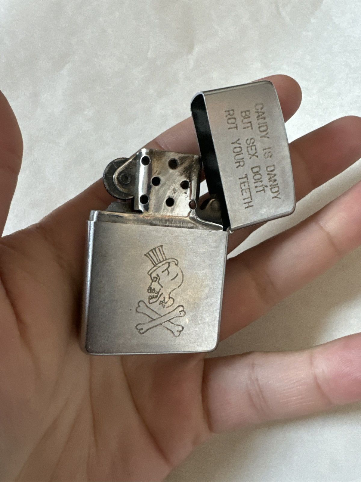 Vintage Rare vintage Vietnam engraved lighter Size ONE SIZE - 1 Thumbnail
