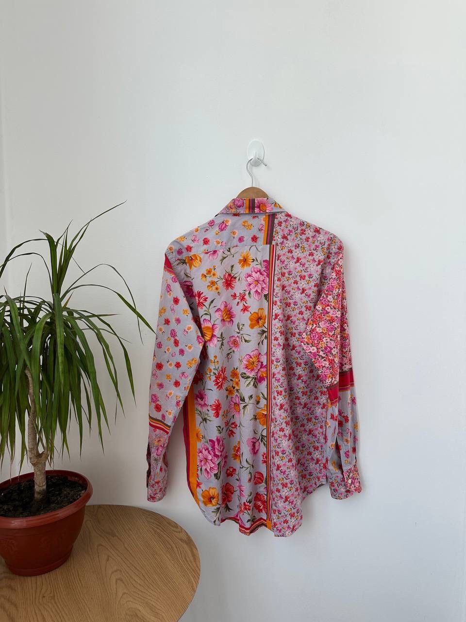 Etro × Vintage Vintage Etro Flowers Pink Womens Shirt Size L / US 10 / IT 46 - 8 Thumbnail