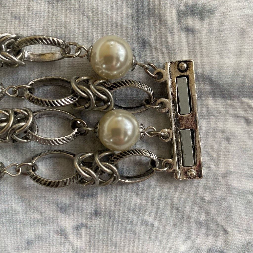 Other Costume jewelry 3 metal loop strand and faux pearl bracelet Size ONE SIZE - 3 Thumbnail