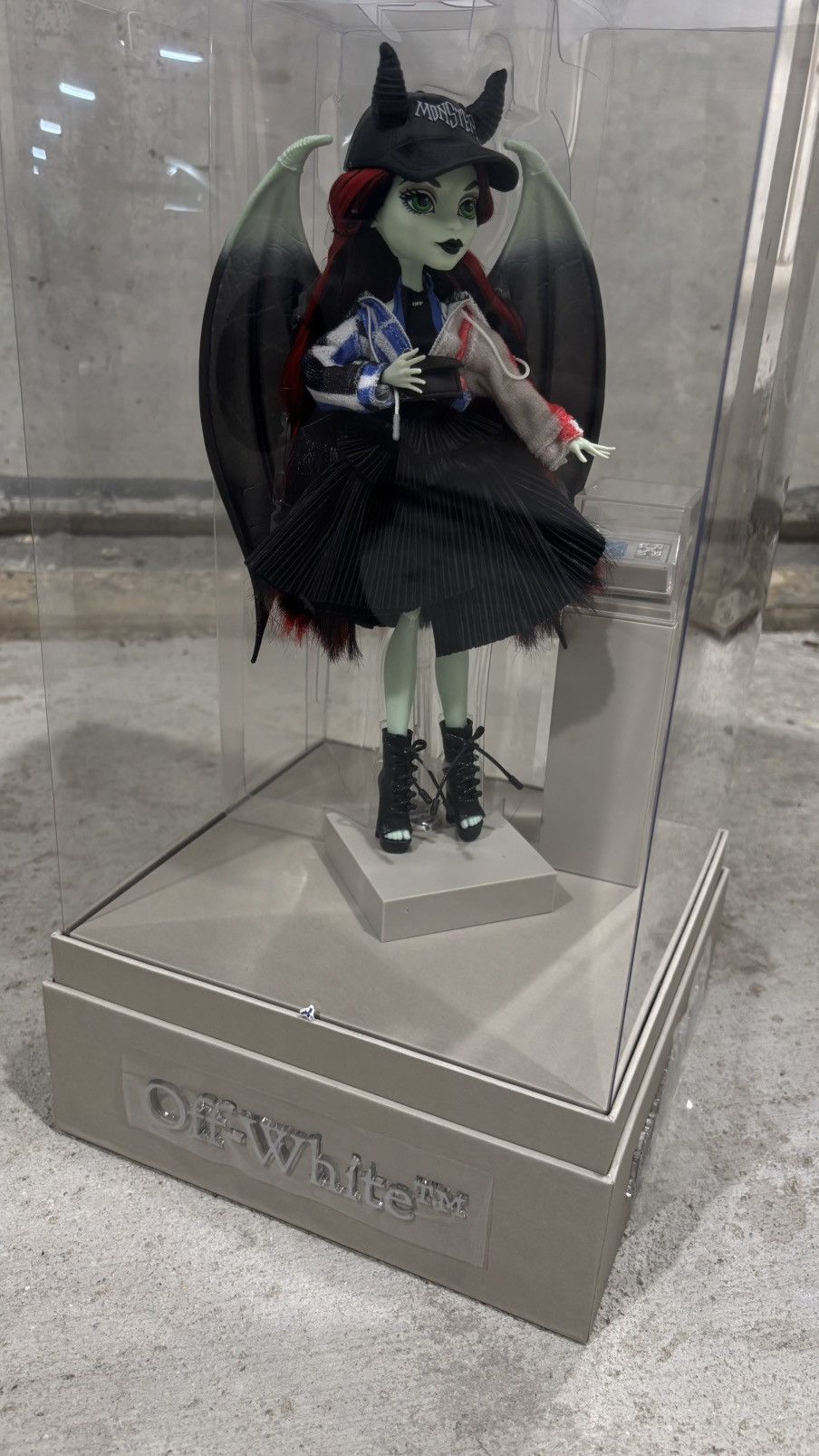 Off-White Off White Monster High Mattel Size ONE SIZE - 1 Thumbnail