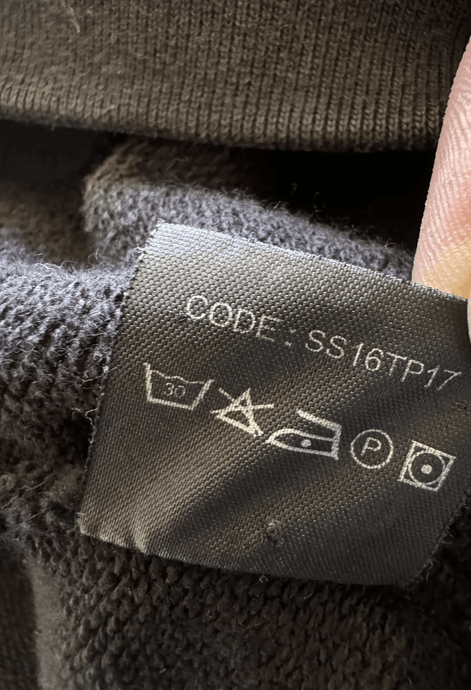 Vetements Vetements Hoodie Hoodie Size US M / EU 48-50 / 2 - 11 Thumbnail